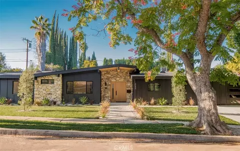 23623 Ladrillo, Woodland Hills, CA 91367