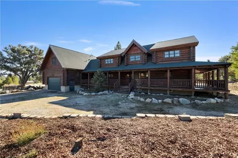 1501 Darling Ave, Frazier Park, CA 93225