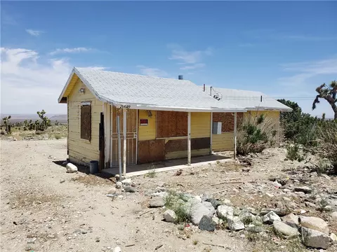20649 E Avenue Y, Llano, CA 93544