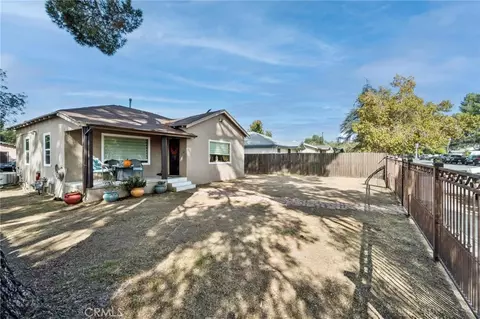 10959 Memory Park Ave, Mission Hills, CA 91345