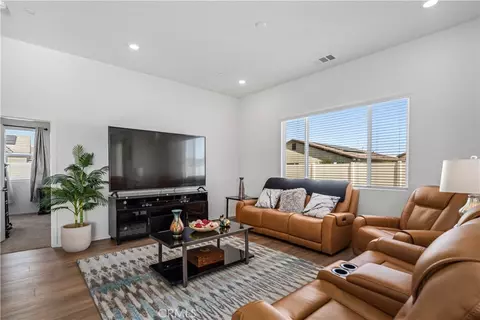 45628 E Rachel Ave, Lancaster, CA 93535 photo 8