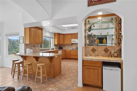 Kitchen - 29499 Hwy 33, Maricopa, CA 93252 photo 1 of 12