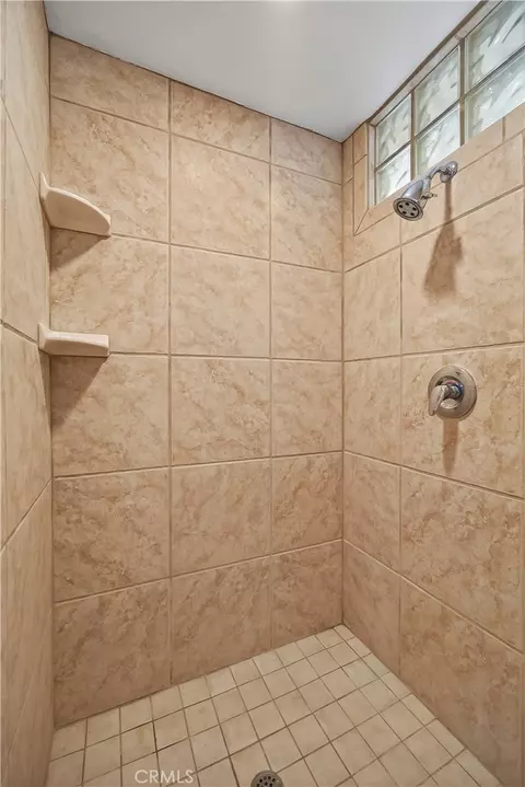 Bath - 29499 Hwy 33, Maricopa, CA 93252 photo 3 of 9