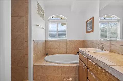 Bath - 29499 Hwy 33, Maricopa, CA 93252 photo 2 of 9