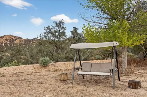 Exterior - 29499 Hwy 33, Maricopa, CA 93252 photo 6 of 13