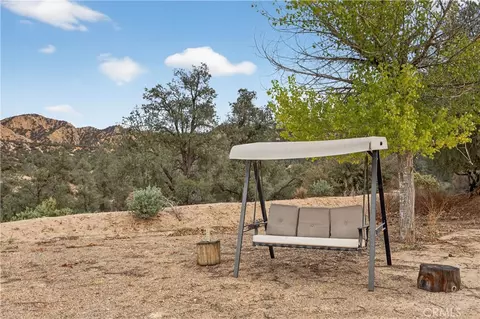 Exterior - 29499 Hwy 33, Maricopa, CA 93252 photo 6 of 13