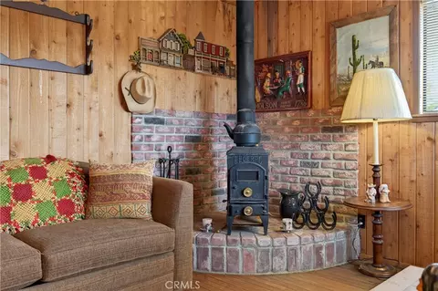 Living - 29499 Hwy 33, Maricopa, CA 93252 photo 7 of 7