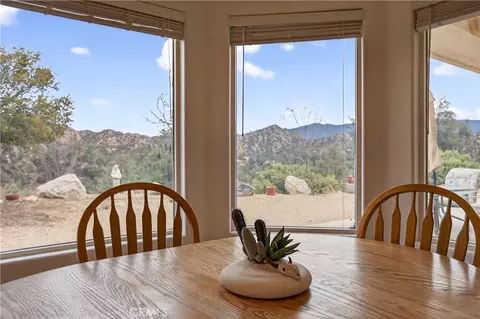 Dining - 29499 Hwy 33, Maricopa, CA 93252 photo 2 of 6