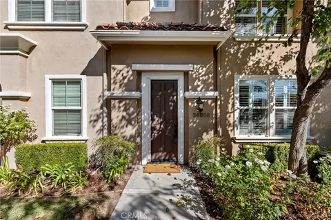 24088 Avocado Ln, Valencia, CA 91354