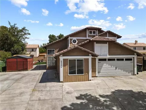2301 Tucson, Lancaster, CA 93535