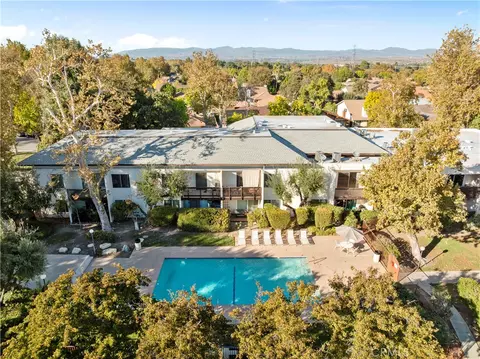 23515 Lyons #225, Valencia, CA 91355