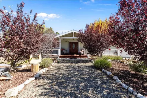 812 Indie Ct, Frazier Park, CA 93225