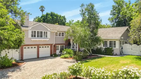 20300 Delita Dr, Woodland Hills, CA 91364