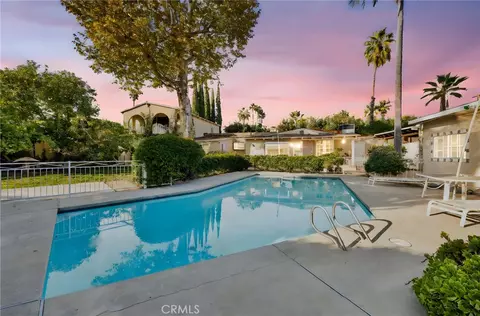 14748 Valerio St, Van Nuys, CA 91405