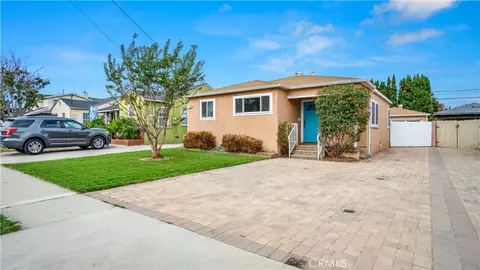 4485 W 142nd St, Hawthorne, CA 90250