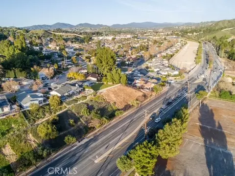 View/Area - 22128 Barbacoa, Saugus, CA 91350 photo 5 of 8