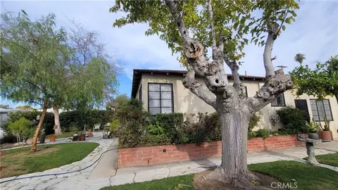 2701 Berkeley, Bakersfield, CA 93305