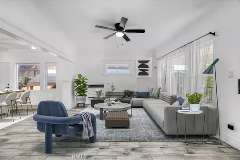 919 W 49th, Los Angeles, CA 90037