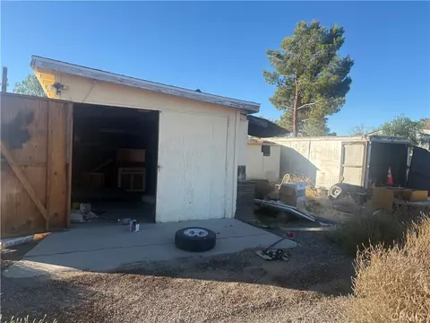 43029 7th St E, Lancaster, CA 93535 photo 4