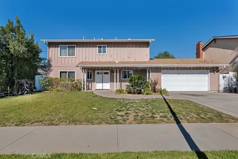 11347 Kelowna St, Sylmar, CA 91342