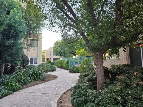 18307 Burbank Blvd #41, Tarzana, CA 91356