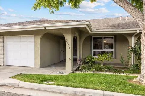 26838 Avenue Of The Oaks #C, Newhall, CA 91321