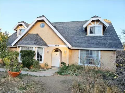 8021 Macron St, Oak Hills, CA 92344