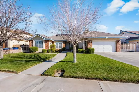 43648 Colony Dr, Lancaster, CA 93536