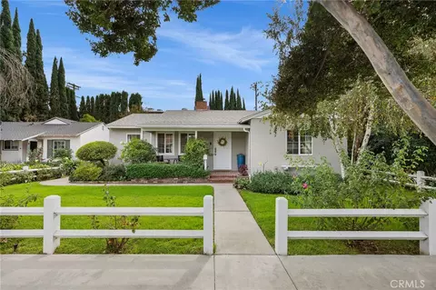 16600 Gilmore St, Lake Balboa, CA 91406