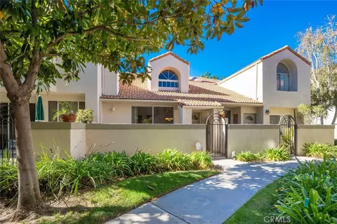 11383 Old Ranch Cir, Chatsworth, CA 91311