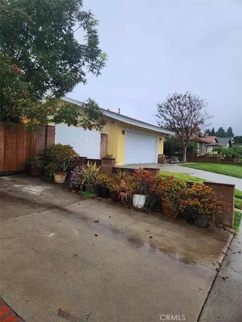 Exterior - 3297 Elmore, Simi Valley, CA 93063 photo 4 of 17