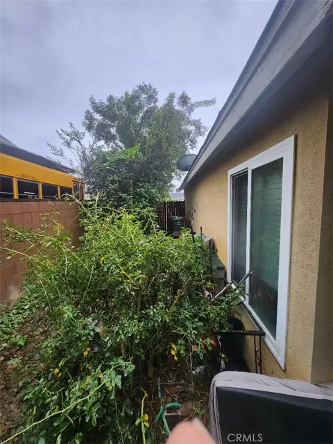 Exterior - 3297 Elmore, Simi Valley, CA 93063 photo 12 of 17
