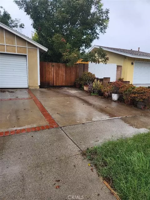 Exterior - 3297 Elmore, Simi Valley, CA 93063 photo 1 of 17