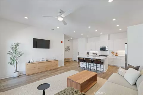 27227 Diamond Peak Ln #301, Valencia, CA 91381