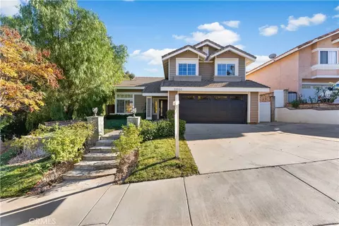 22030 Scallion Dr, Saugus, CA 91350