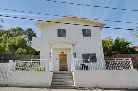 24334 Crestlawn St, Woodland Hills, CA 91367