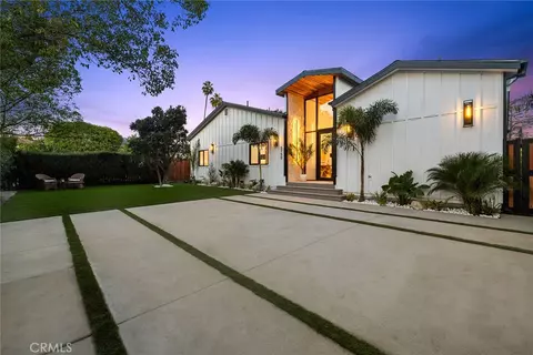 5750 Stansbury Ave, Sherman Oaks, CA 91401