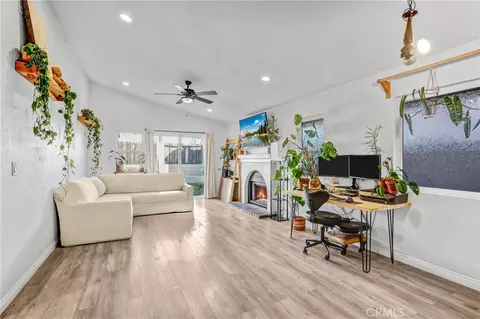 1967 De Carmen Dr, Colton, CA 92324