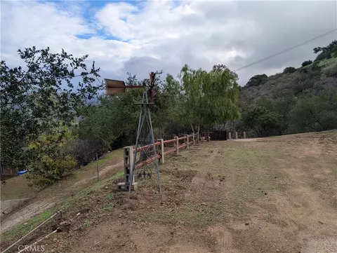 1087 Loma Ln, Simi Valley, CA 93063 photo 3