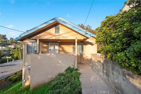 2125 Cove Ave, Los Angeles, CA 90039