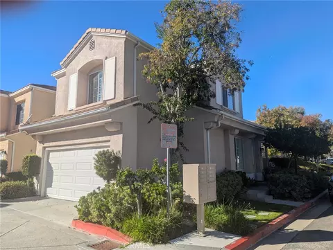 27855 Crown Court Cir #67, Valencia, CA 91354