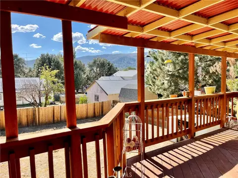 1117 Snowline Dr, Frazier Park, CA 93225