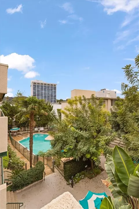 4501 Cedros Ave #308, Sherman Oaks, CA 91403