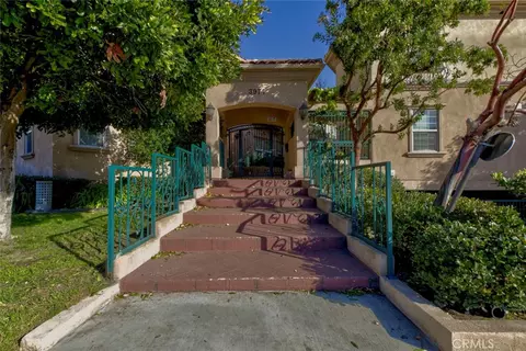 3974 Pennsylvania #112, La Crescenta, CA 91214