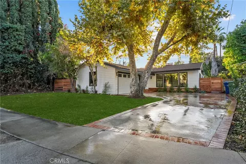 5833 Allott Ave, Valley Glen, CA 91401
