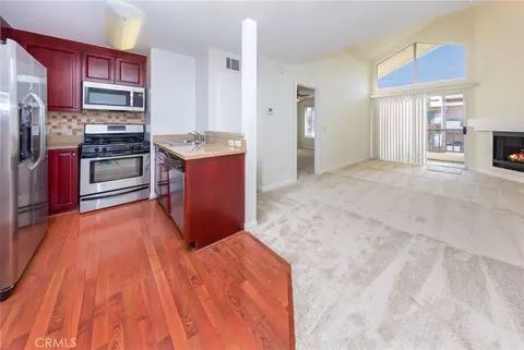 5545 Canoga Ave #320, Woodland Hills, CA 91367