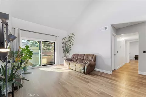 18754 Mandan #1302, Canyon Country, CA 91351