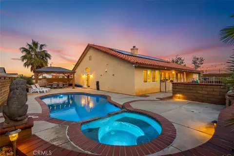 6512 Parker, Palmdale, CA 93551