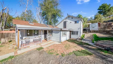 33134 Agua Dulce Cyn, Agua Dulce, CA 91390