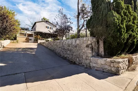 10358 Las Lunitas Ave, Tujunga, CA 91042